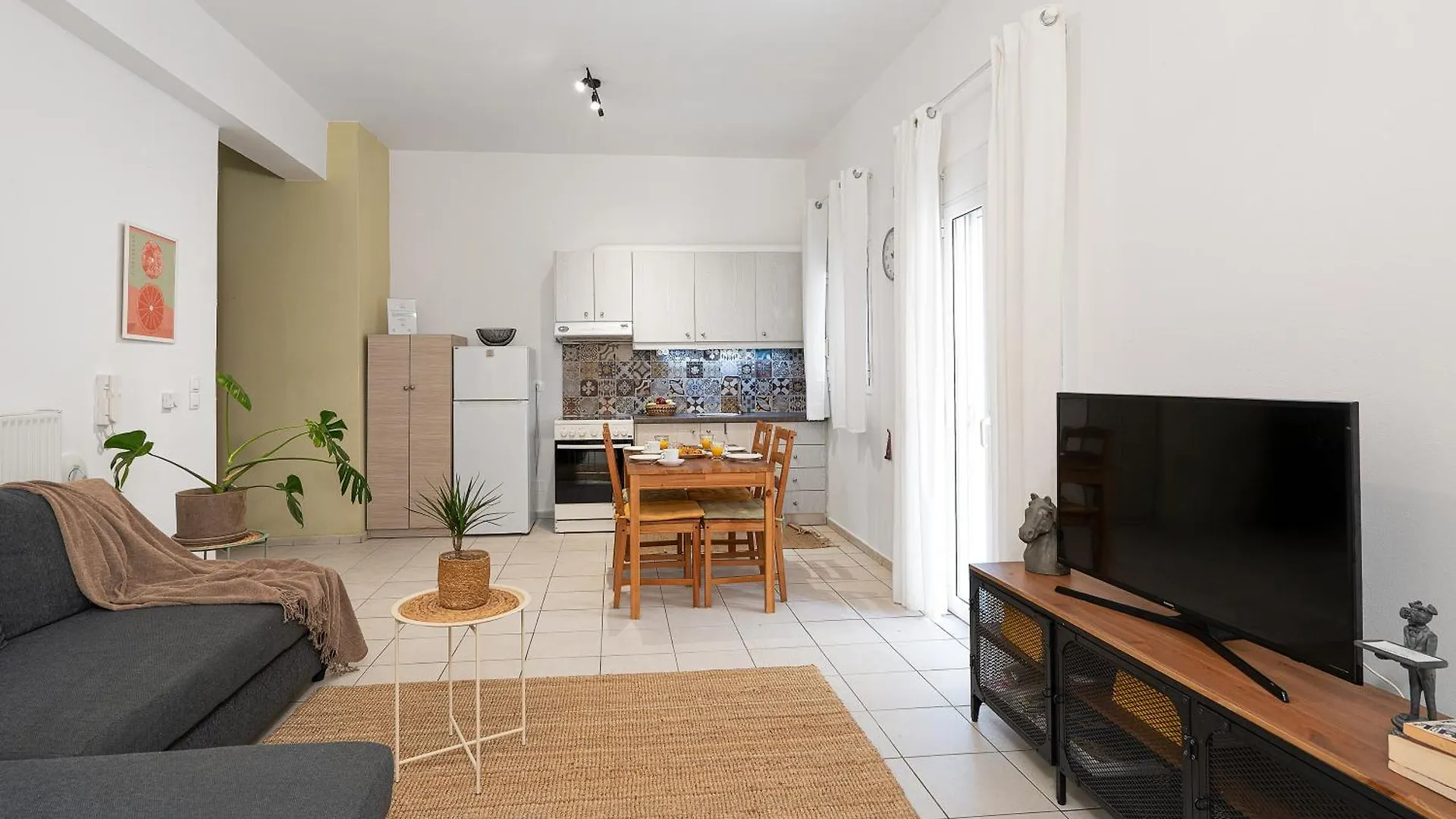 Coastal Key 5 Apartment Gazi